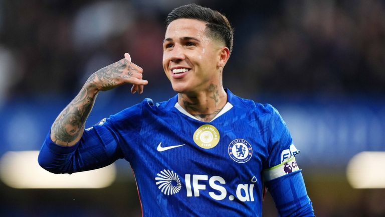 恩佐·费尔南德斯转会新闻:曼城与切尔西展开谈判以签下阿根廷中场